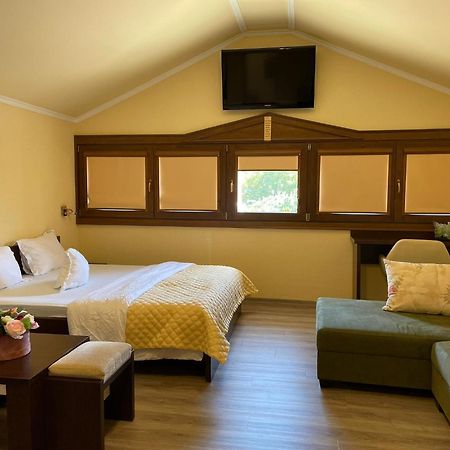 Motel Casa Maria Magdalena Lipova Zewnętrze zdjęcie