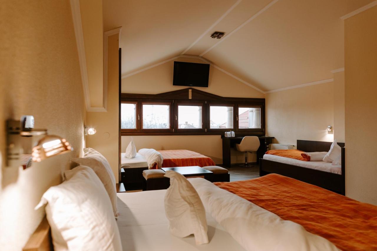 Motel Casa Maria Magdalena Lipova Zewnętrze zdjęcie
